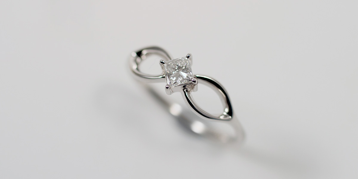 スクエア プリンセスカットダイヤ K18WG